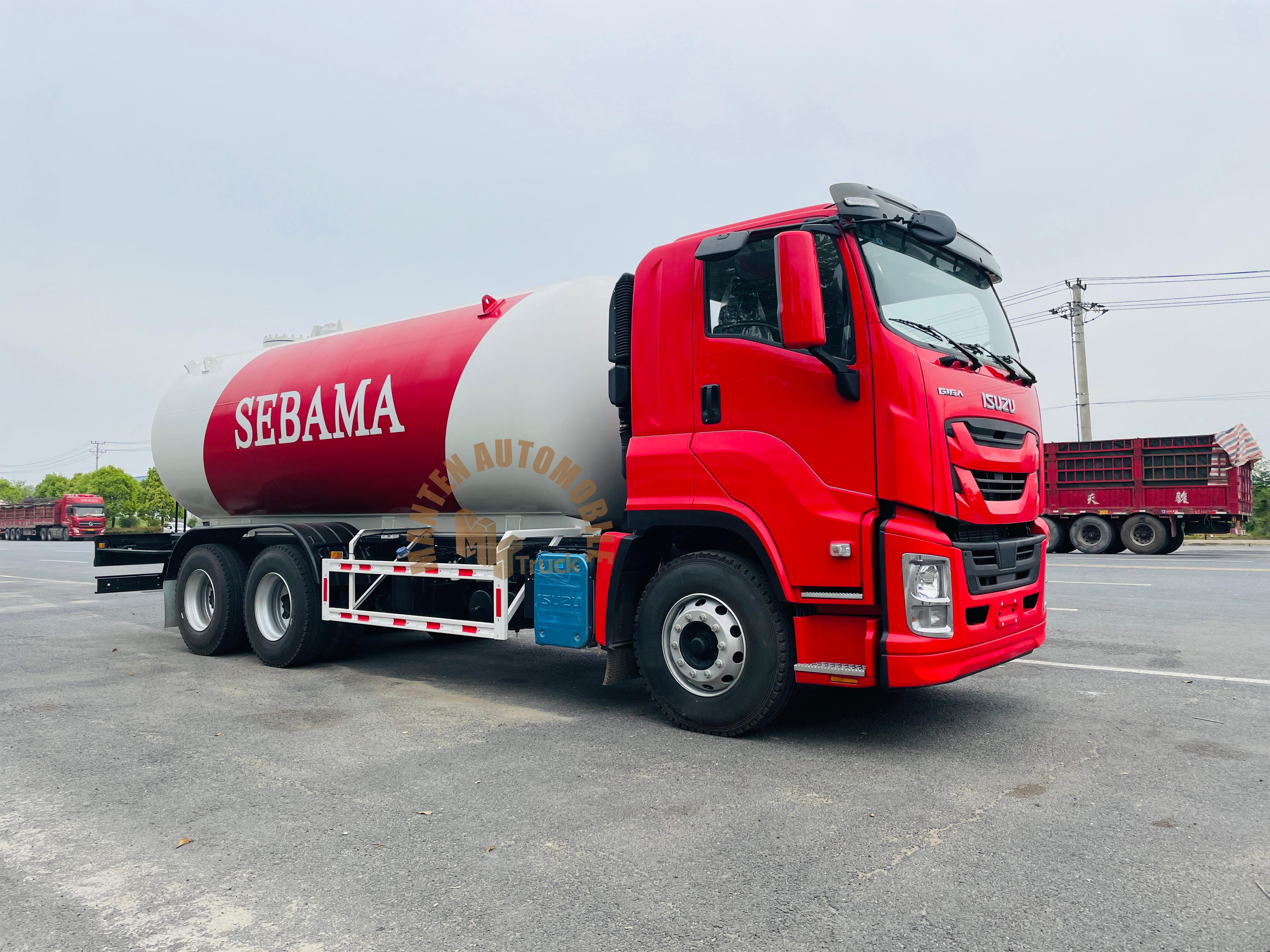 ISUZU_LPG_bullet_truck.jpg